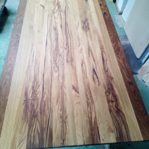 Eichentisch fertig geleimt